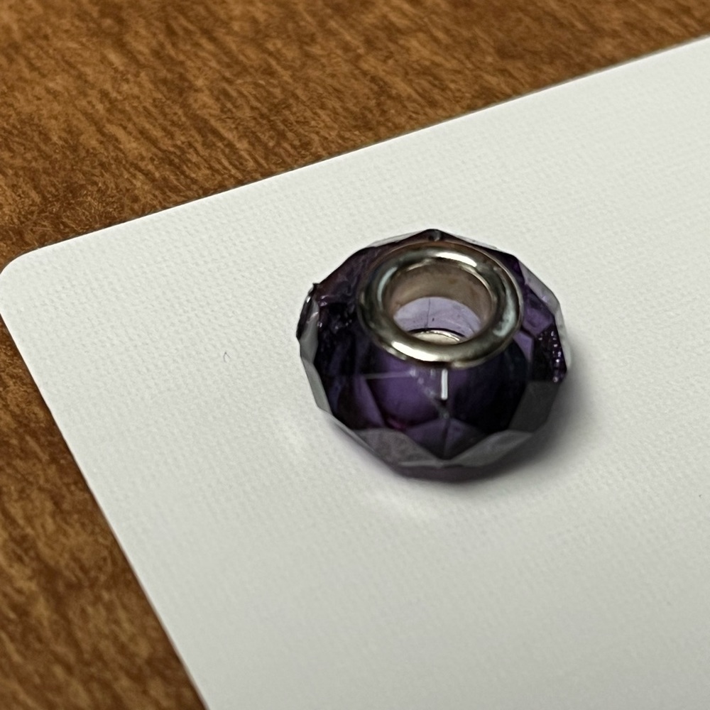 Purple charm - Picture 2 of 3